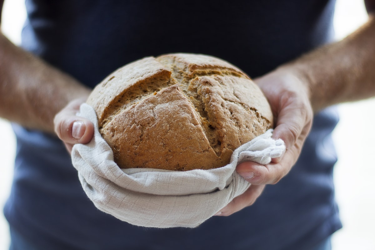 OXO Good Grips Cake Pan Review: Does It Bake Evenly?